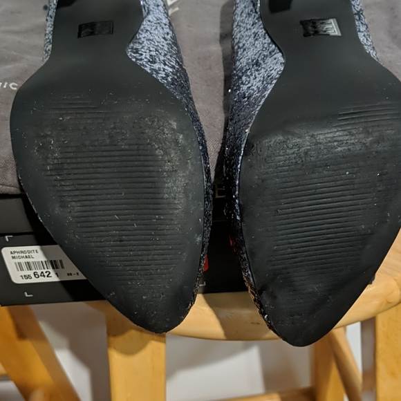 MICHAEL Aphrodite  platform stiletto silver heels - Picture 3 of 4